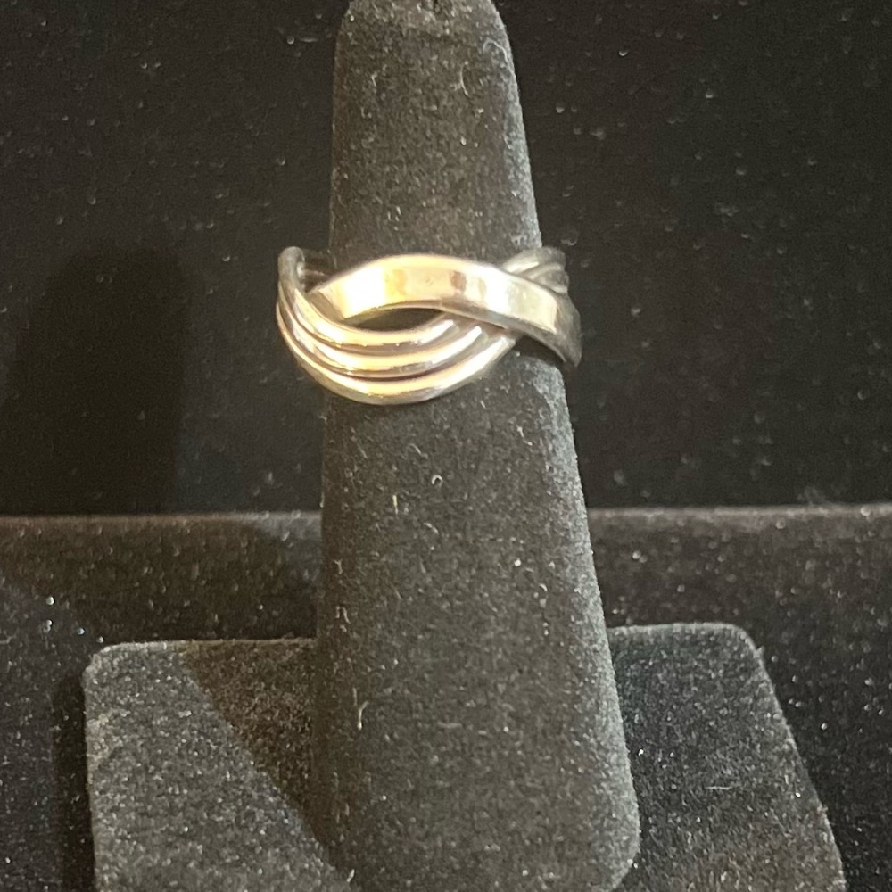 Lovely Silver Puzzle Ring by Alan K - Sz 6